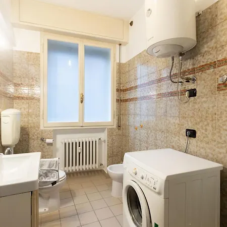 Apartment Lame, By Short Holidays *