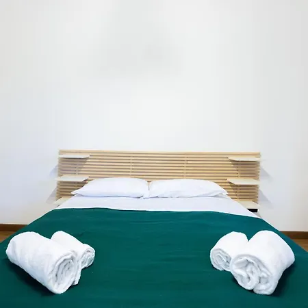 Apartment Lame, By Short Holidays *